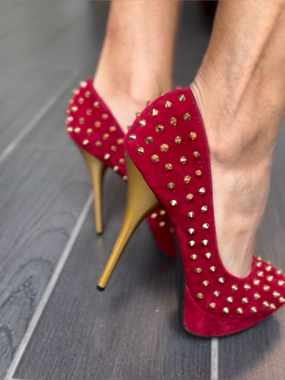 Women's Red Studded Pumps